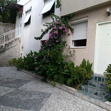 Apartment Beautiful Holiday Mostar Exterior photo